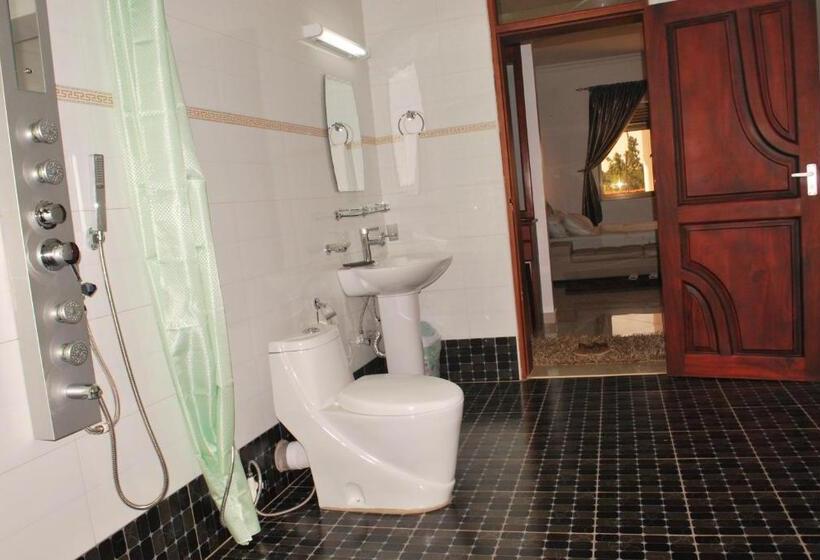 Mowicribs Hotel And Spa