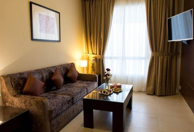 هتل Ramada By Wyndham Karachi Creek