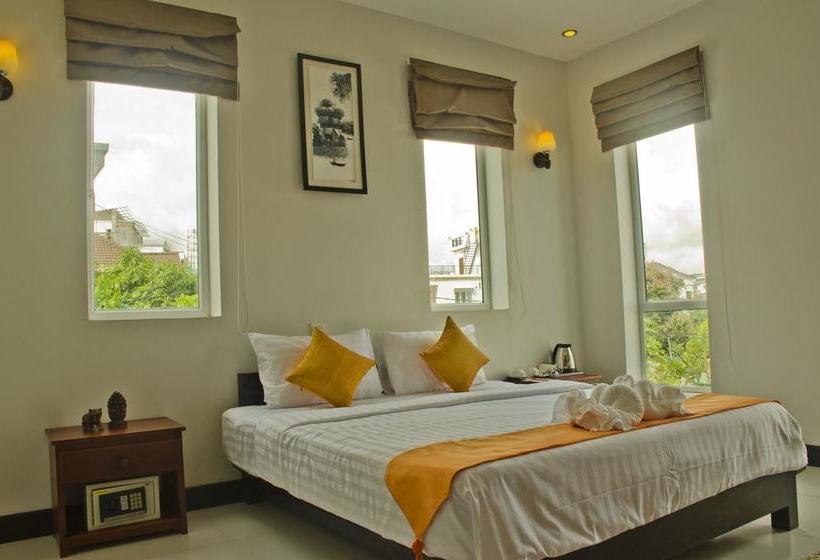 Отель Silver Residence