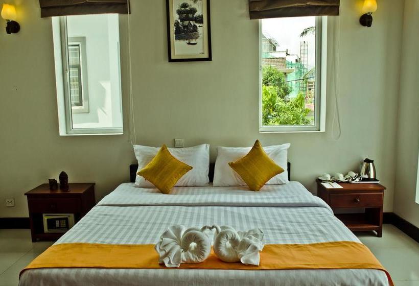 Отель Silver Residence