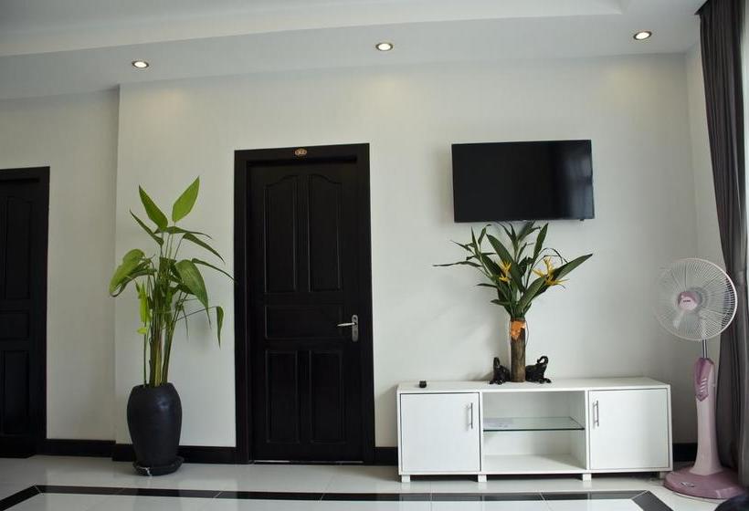 Отель Silver Residence