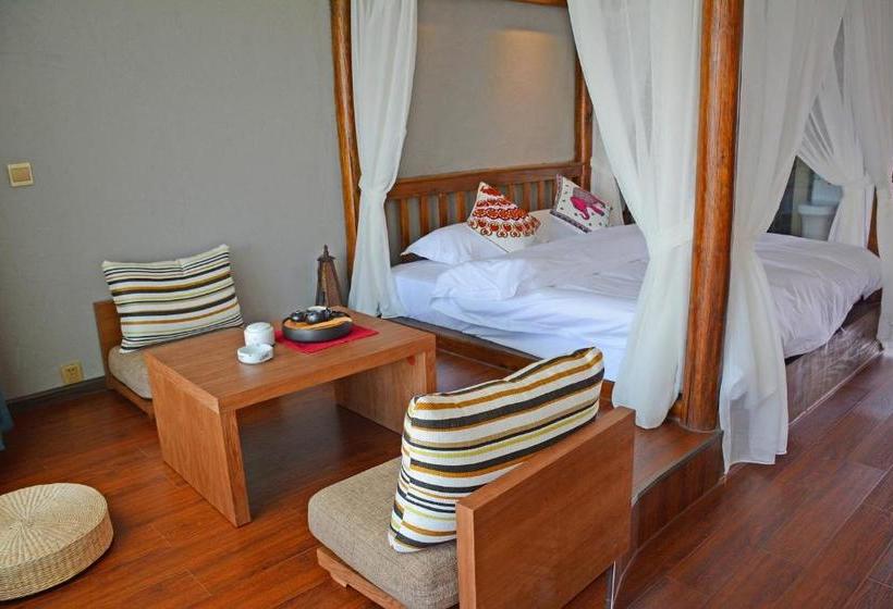 ホテル The Corner Seaview