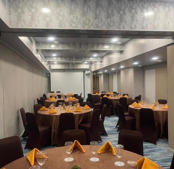 Unisi Hotel Malioboro   Jogja Syariah