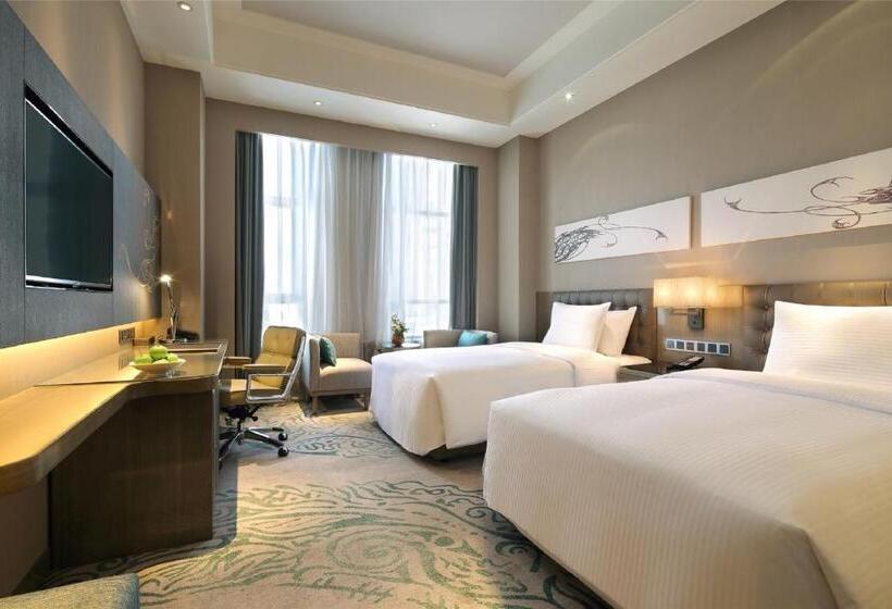 Отель Wanda Realm Siping