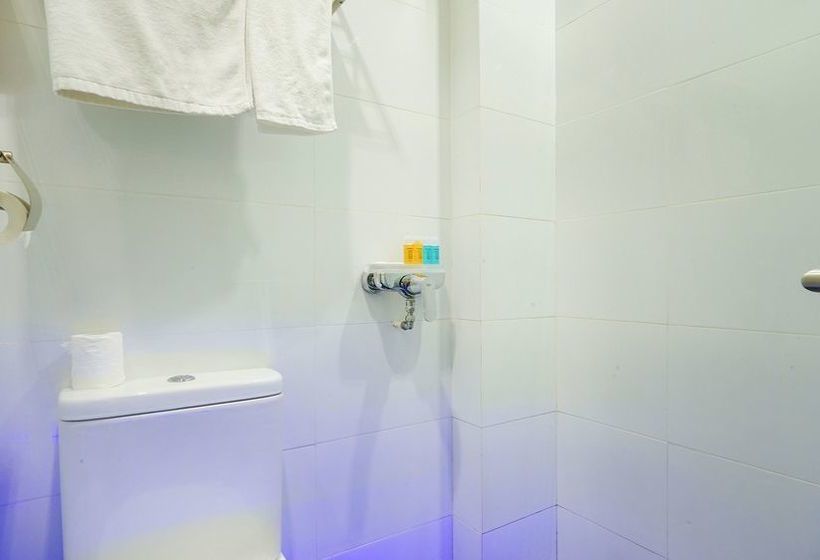 هتل Zen Rooms Suntec