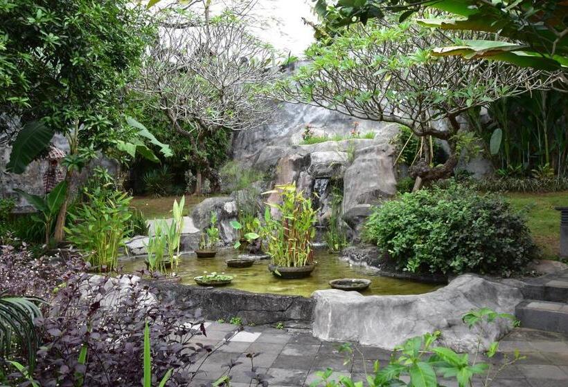 Le Mirage Villa Santai