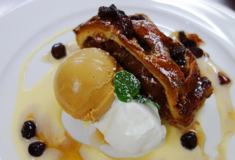 Phoenix Hotel By Hhg