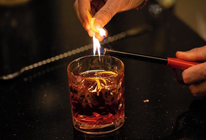 Phoenix Hotel By Hhg