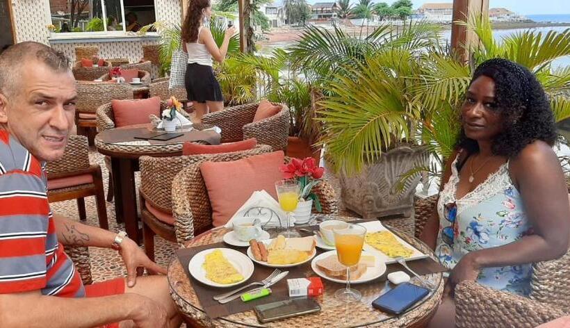 استراحتگاه Residencial Ramire Tour