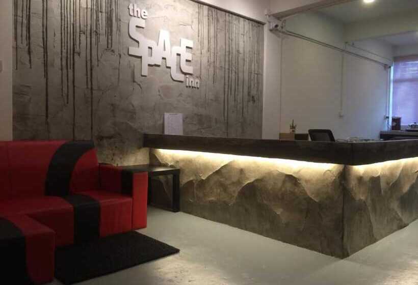 旅馆 Spot On 89795 The Space Inn