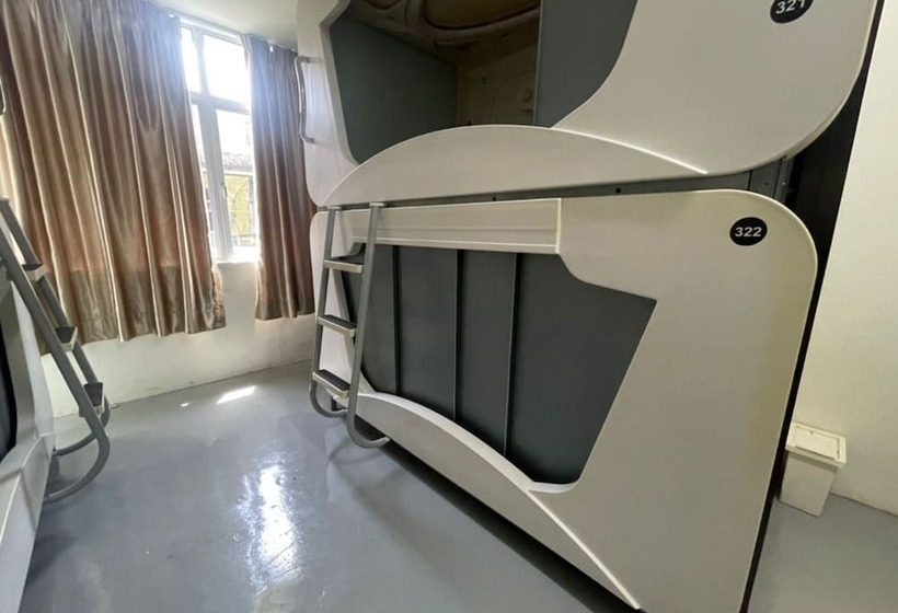 旅馆 Spot On 89795 The Space Inn