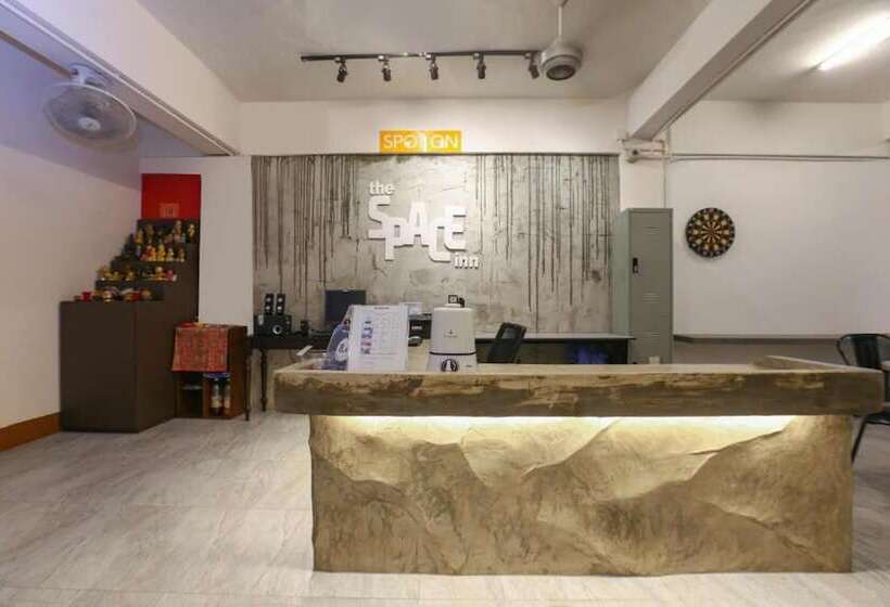 旅馆 Spot On 89795 The Space Inn