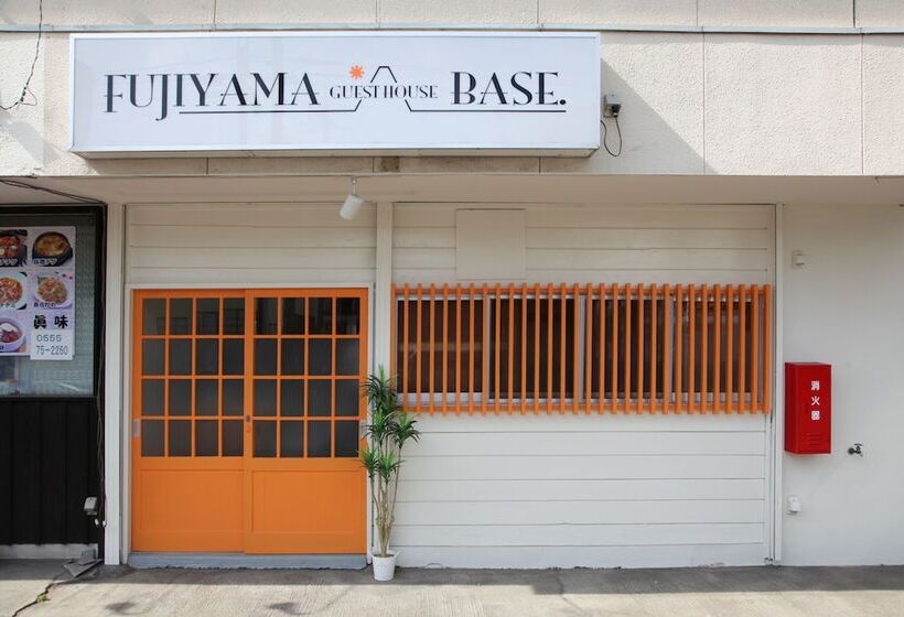 Nocleg ze śniadaniem Fujiyama Base