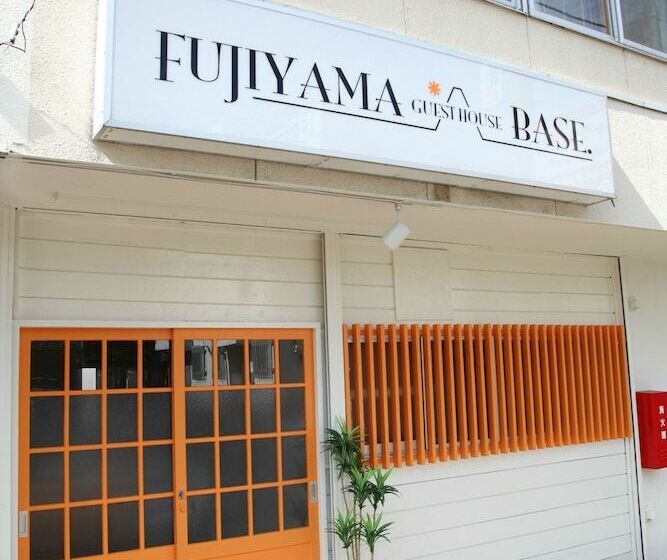 Nocleg ze śniadaniem Fujiyama Base