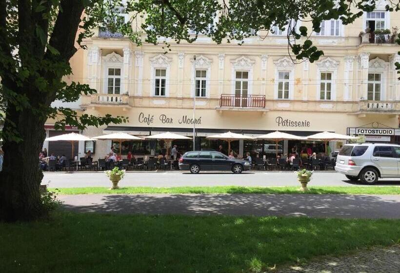 ベッドアンドブレックファースト Galerie Suites