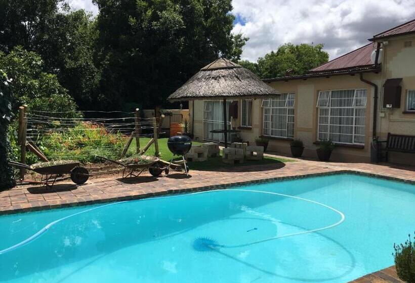 مبيت وإفطار Gewel Guesthouse