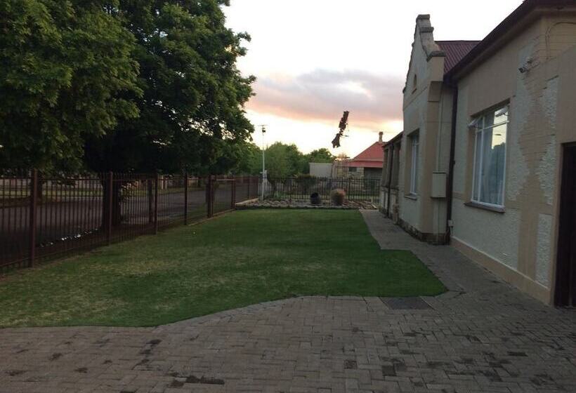 مبيت وإفطار Gewel Guesthouse