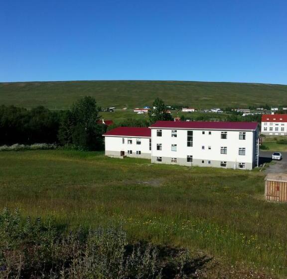 تختخواب و صبحانه Guesthouse Hvitafell