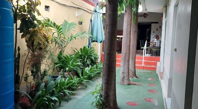 민박 Hostal Ruinas De San Sebastián