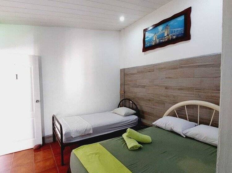 민박 Hostal Ruinas De San Sebastián