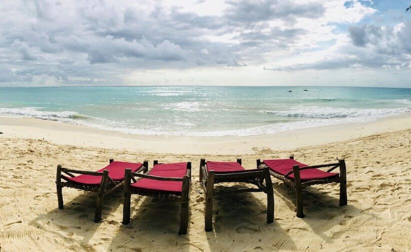 مبيت وإفطار Lazy Beach House