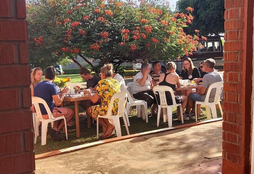 تختخواب و صبحانه Lucia Villas Mbale