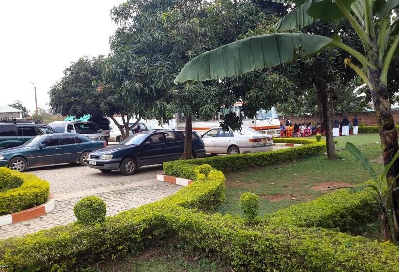 تختخواب و صبحانه Lucia Villas Mbale