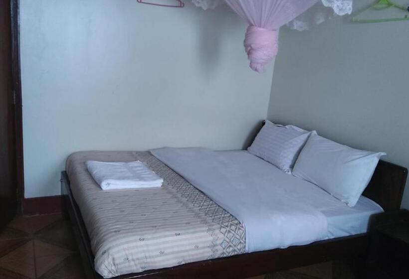 تختخواب و صبحانه Lucia Villas Mbale