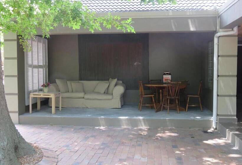 ベッドアンドブレックファースト Milas Place