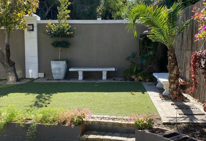 住宿加早餐  Milas Place