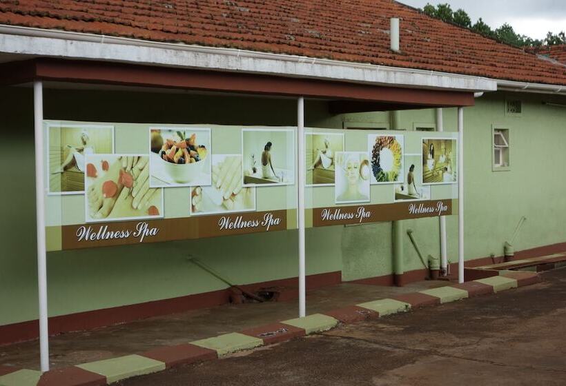 هتل Emirina Travel