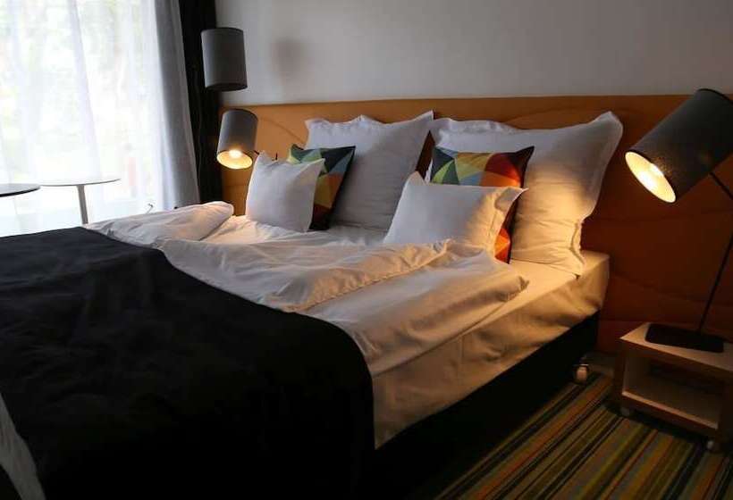 فندق Fenyves Yacht Club Superior