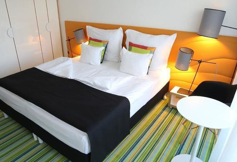 فندق Fenyves Yacht Club Superior