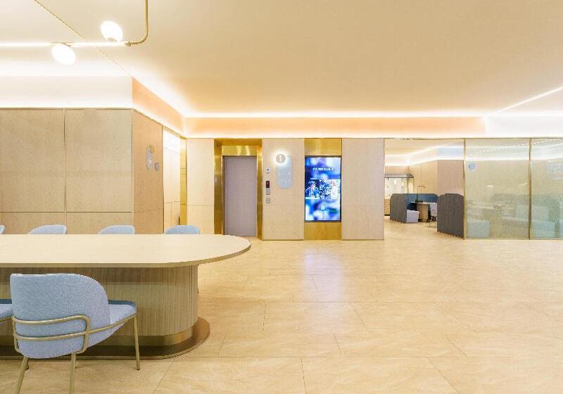 Отель Hanting Dalian North Railway Station