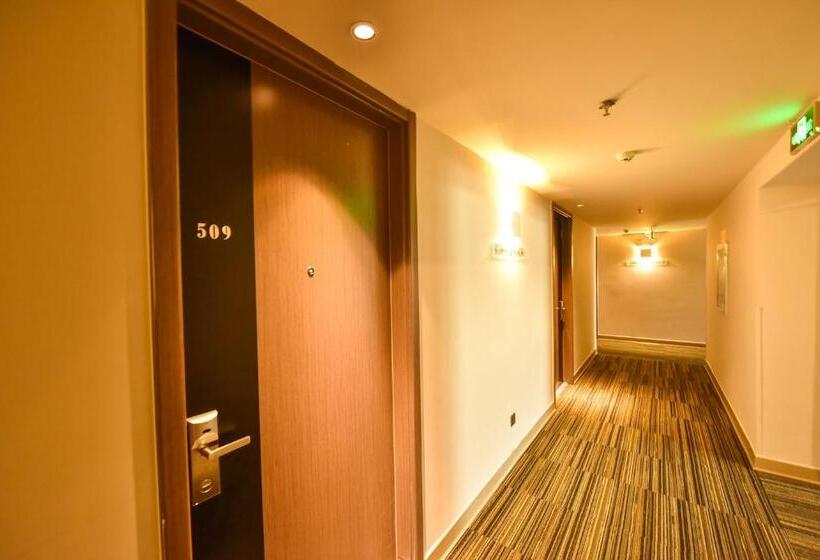 ホテル Jinjiang Inn Haikou Binhai Avenue Qilou Old Street