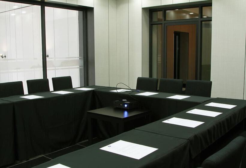 هتل Khuvsgul Lake