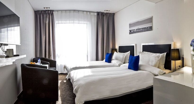 هتل Khuvsgul Lake