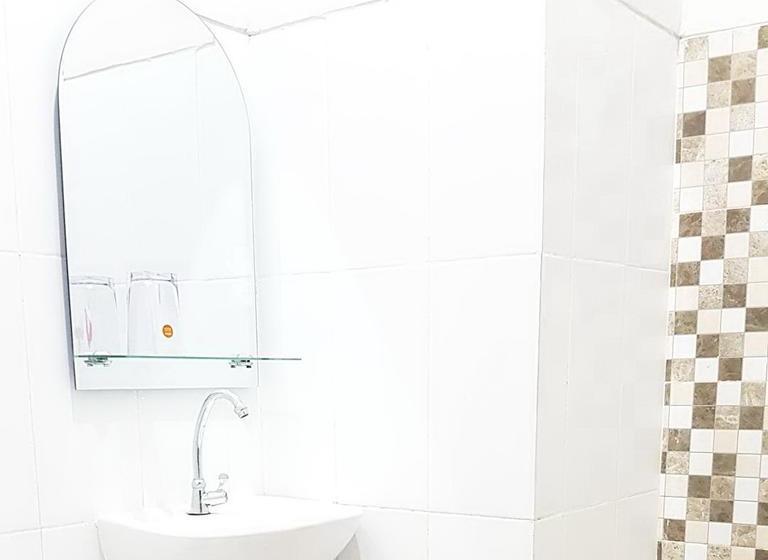 בית מלון כפרי Lavender Guest House