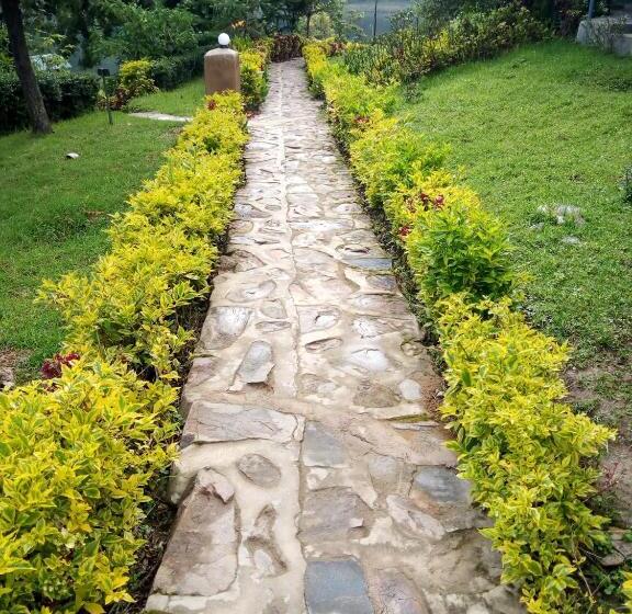 هتل Paradise Eco Hub