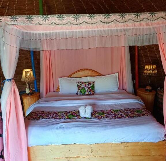 هتل Paradise Eco Hub