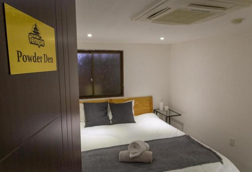 ホテル Powder Temple