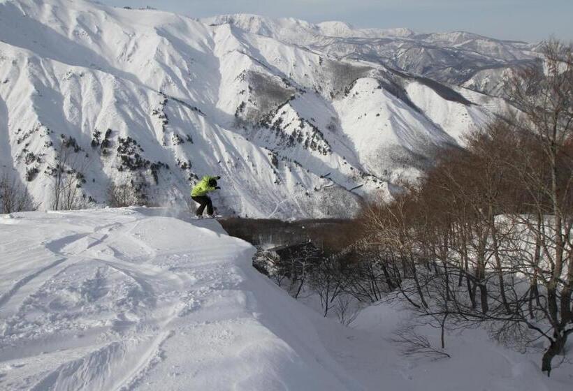 ホテル Powder Temple