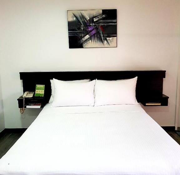 호텔 The Shady Rest