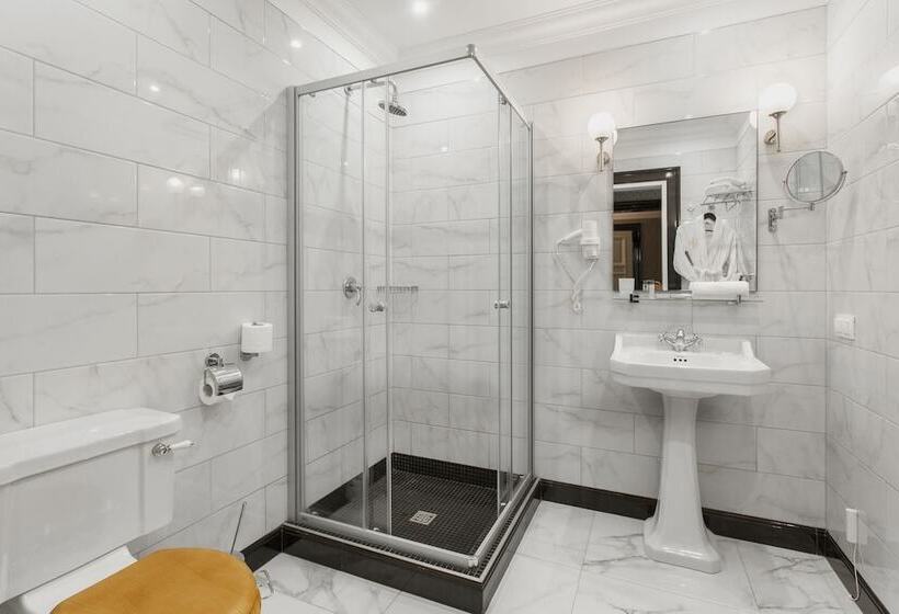 هتل Wall Street Maestro