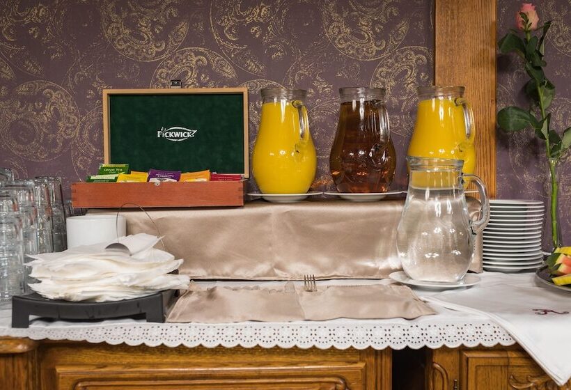 리조트 Wellness & Spa Hotel Villa Regenhart