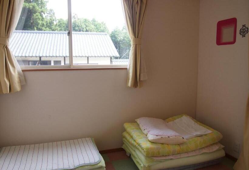 הוסטל Kumamoto Guesthouse Minami Aso Little Asia