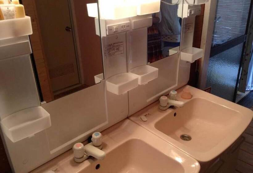 הוסטל Kumamoto Guesthouse Minami Aso Little Asia