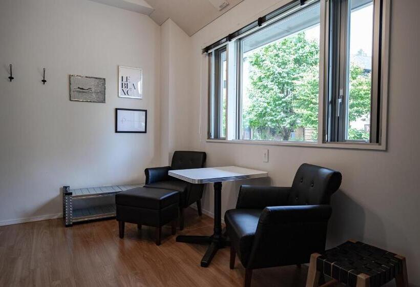 ユースホステル Starry