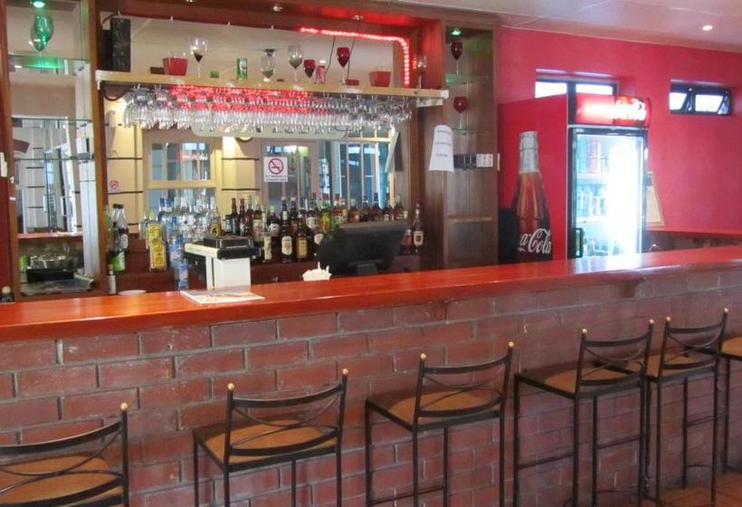 הוסטל Train Lodge