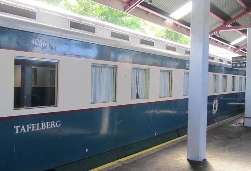 הוסטל Train Lodge